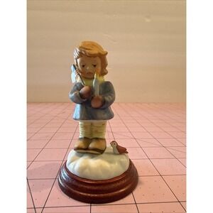 4" Rare 2004 Goeble Berta Hummel "Flame Of Freedom" Child Figurine BH-198